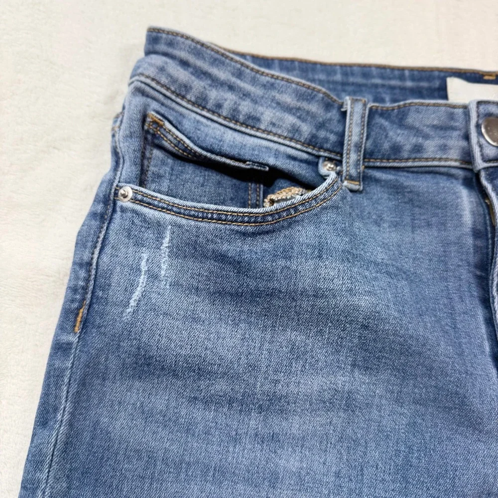 H&M Distressed Skinny Jeans Womens 8 Blue Good‎ Raw Hem Ripped Denim